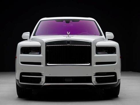 Used 2024 Rolls-Royce Cullinan w/ Cullinan Package AWD/4WD image 9