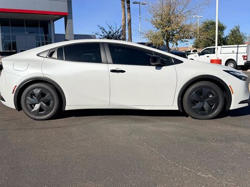 New 2026 Toyota Prius Plug-In Hybrid image 6