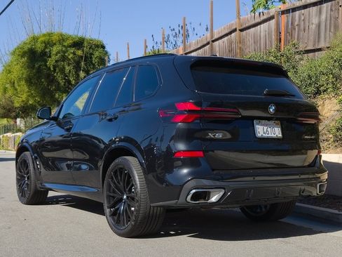 Used 2024 BMW X5 sDrive40i w/ M Sport Package image 28