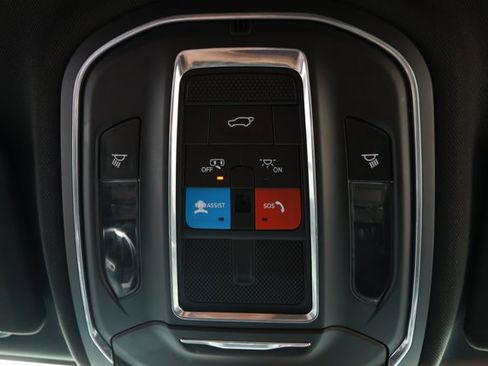 Used 2023 Jeep Grand Cherokee L Altitude image 21