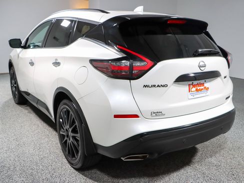 Used 2023 Nissan Murano SV w/ SV Midnight Edition Package FWD image 9