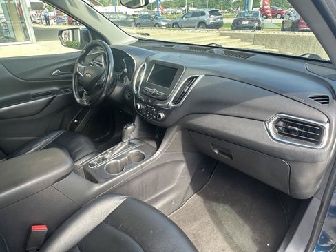 Used 2020 Chevrolet Equinox LT FWD image 23