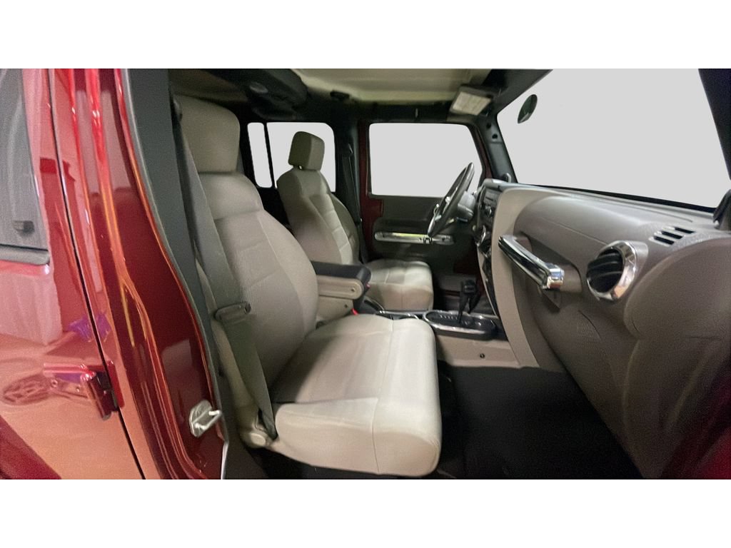 Used 2009 Jeep Wrangler Unlimited Sahara AWD/4WD image 14