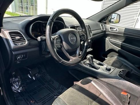 Used 2022 Jeep Grand Cherokee Laredo X AWD/4WD image 34