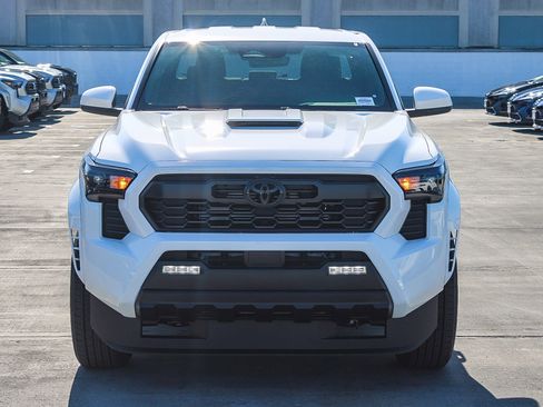 New 2026 Toyota Tacoma TRD Sport RWD image 2