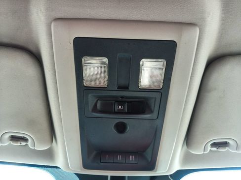 Used 2017 RAM 1500 Classic SLT w/ SLT Plus D←cor Group AWD/4WD image 27