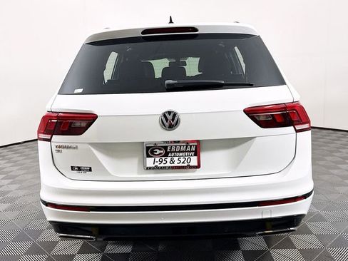 Used 2020 Volkswagen Tiguan SE R-Line image 22