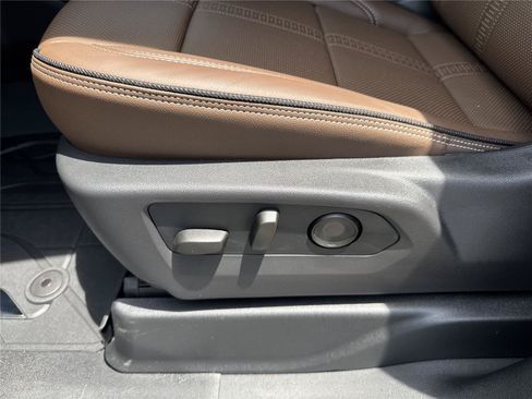 New 2026 Chevrolet Tahoe High Country AWD/4WD image 12