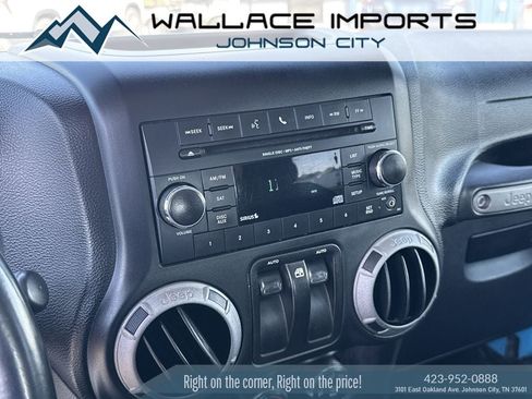 Used 2017 Jeep Wrangler Sport w/ Quick Order Package 24S AWD/4WD image 21