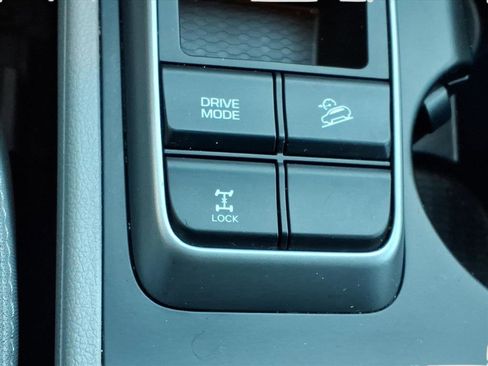 Used 2018 Hyundai Tucson Sport image 19