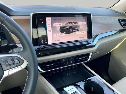 New 2026 Volkswagen Atlas SE FWD image 6