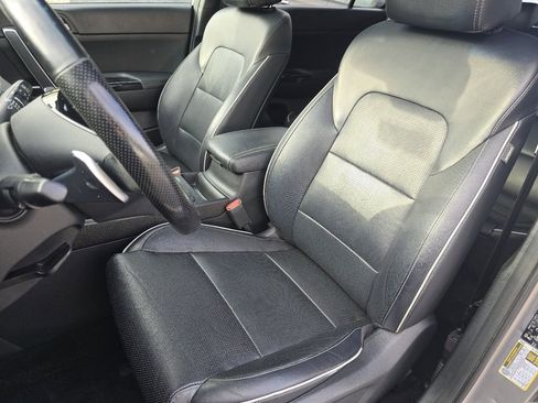 Used 2021 Kia Sportage SX image 21