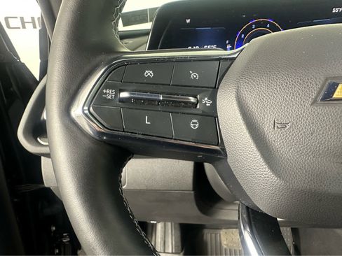 Used 2024 Chevrolet Traverse LT w/ Enhanced Driving Package image 18