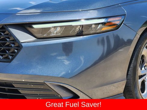 Used 2023 Honda Accord EX image 10
