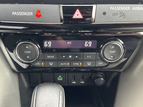 Used 2018 Mitsubishi Eclipse Cross SE AWD/4WD image 16