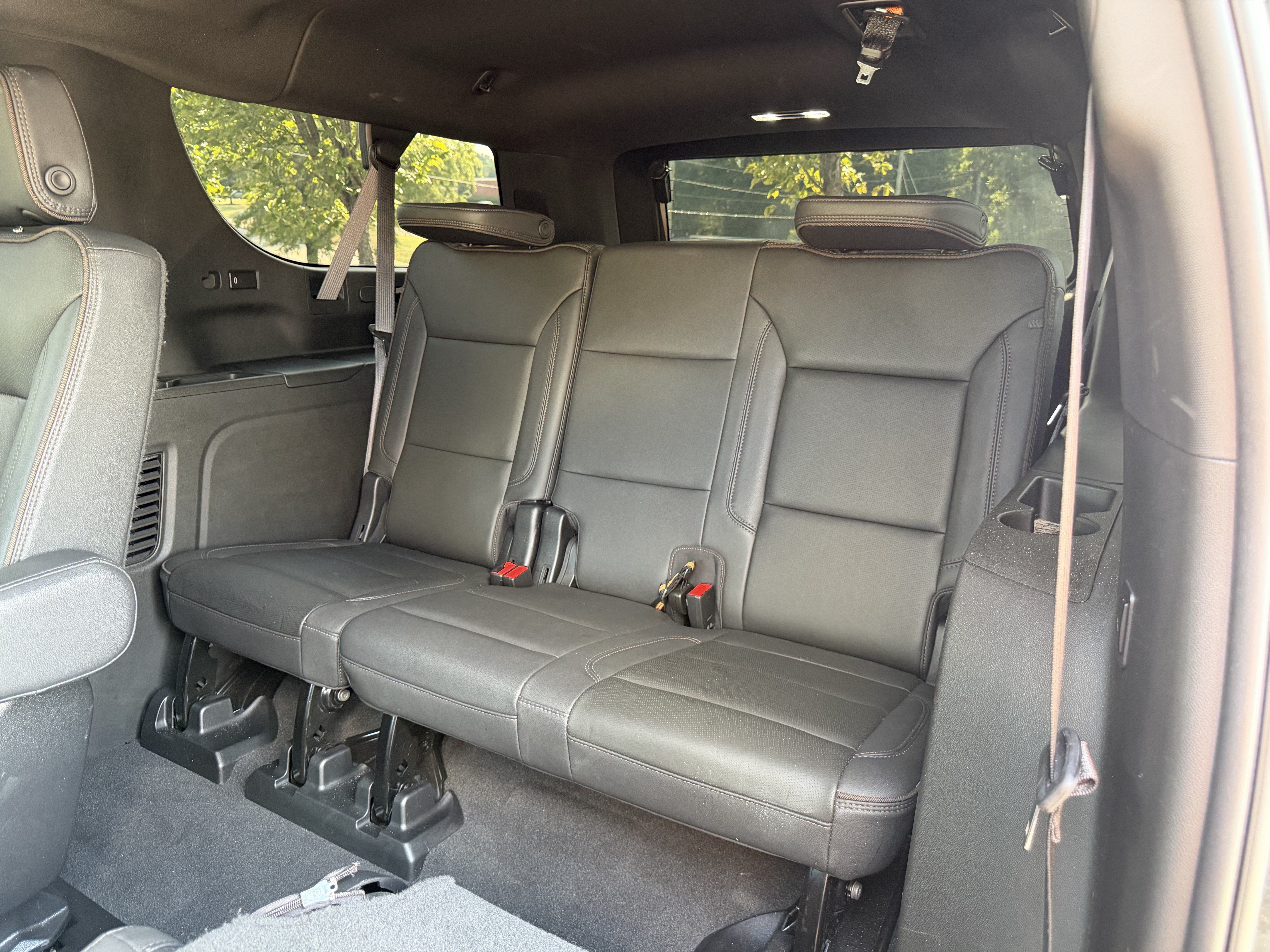 Used 2022 Chevrolet Suburban High Country AWD/4WD image 36