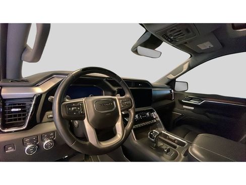 Used 2024 GMC Sierra 1500 Denali AWD/4WD image 11