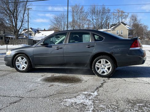 Used 2010 Chevrolet Impala LT image 13