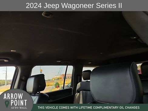 Used 2024 Jeep Wagoneer Series II w/ Flexible Seating Group RWD image 22