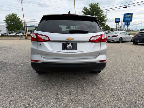Used 2021 Chevrolet Equinox LS w/ LS Convenience Package FWD image 19