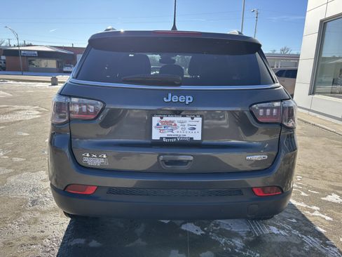Certified 2023 Jeep Compass Latitude image 7