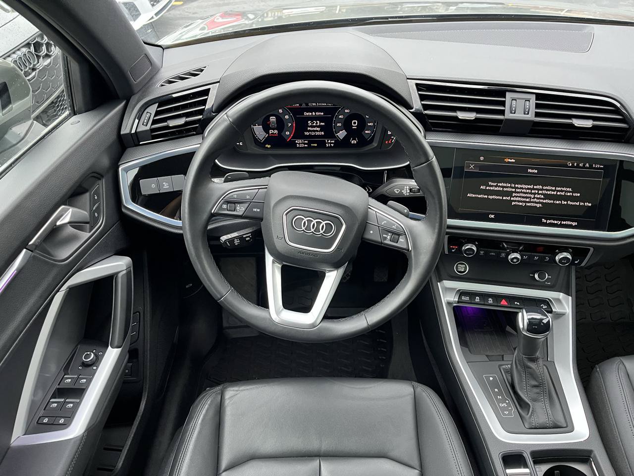 Used 2024 Audi Q3 2.0T Premium Plus w/ Premium Plus Package AWD/4WD image 4