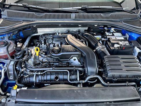 Used 2024 Volkswagen Jetta SE w/ Panoramic Sunroof Package FWD image 30