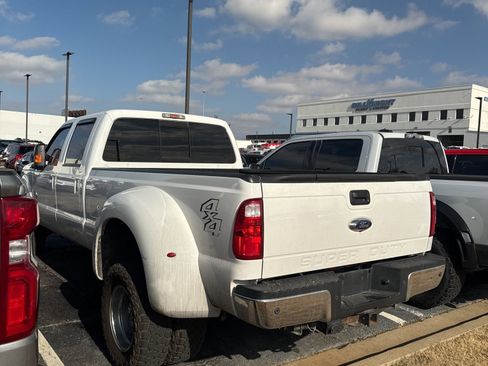 Used 2016 Ford F350 Lariat w/ Lariat Ultimate Package image 5