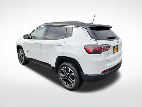 Used 2025 Jeep Compass Limited w/ Elite Group AWD/4WD image 8