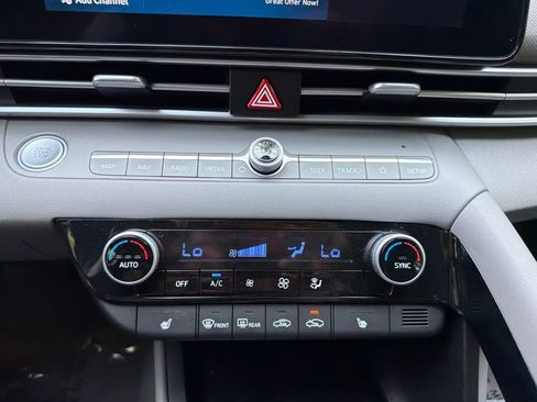 Certified 2023 Hyundai Elantra SEL w/ Convenience Package FWD image 26