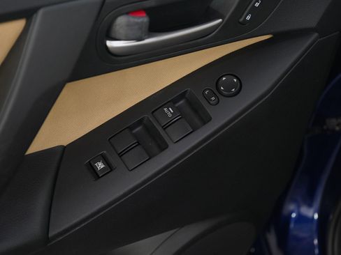 Used 2012 MAZDA MAZDA3 i Touring image 18