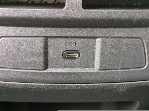 New 2024 Chevrolet Colorado LT w/ LT Convenience Package II image 14