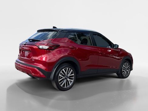 Used 2023 Nissan Kicks SV image 6