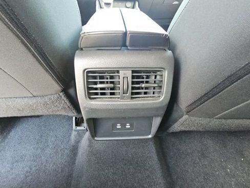 Used 2025 Nissan Rogue SV FWD image 26