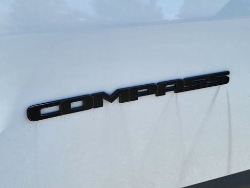 New 2026 Jeep Compass Latitude AWD/4WD image 8
