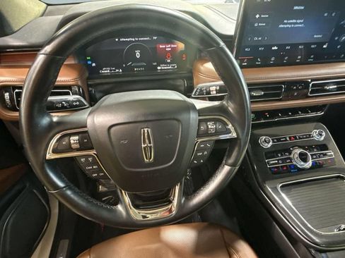 Certified 2023 Lincoln Nautilus Reserve AWD/4WD image 19