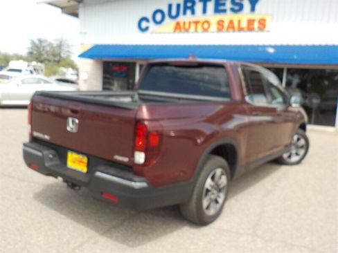 Used 2018 Honda Ridgeline RTL image 11