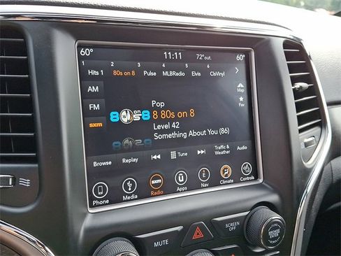 Used 2018 Jeep Grand Cherokee Altitude image 18
