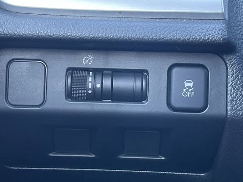 Used 2015 Subaru Crosstrek 2.0i Limited image 28