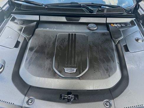 Used 2024 Cadillac Lyriq Sport RWD image 36