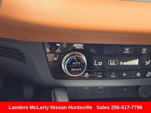 Used 2023 Mitsubishi Outlander SEL FWD image 26