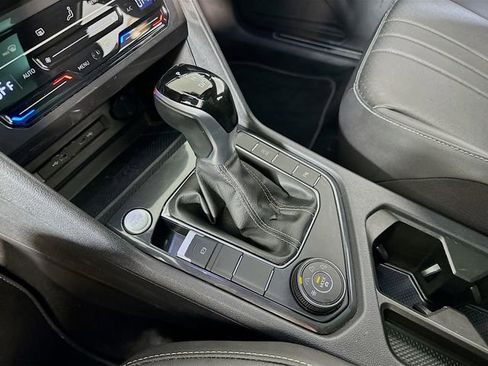 Used 2023 Volkswagen Tiguan SE R-Line image 21