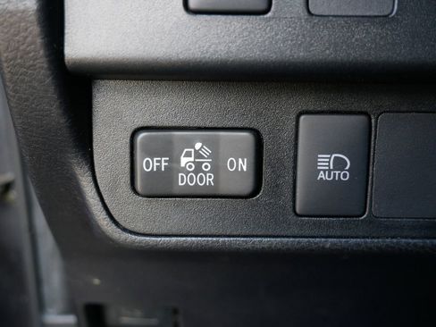 Certified 2023 Toyota Tacoma SR AWD/4WD image 29