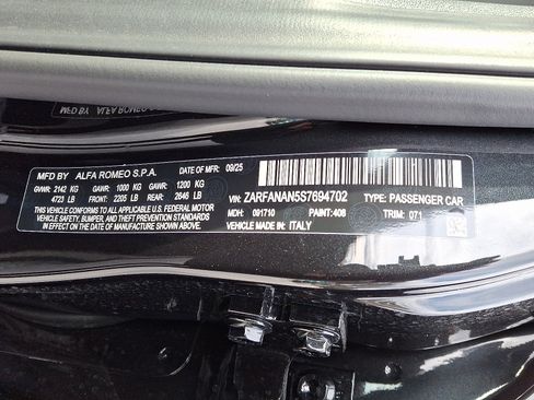 New 2025 Alfa Romeo Giulia AWD w/ Driving Assist Package image 10