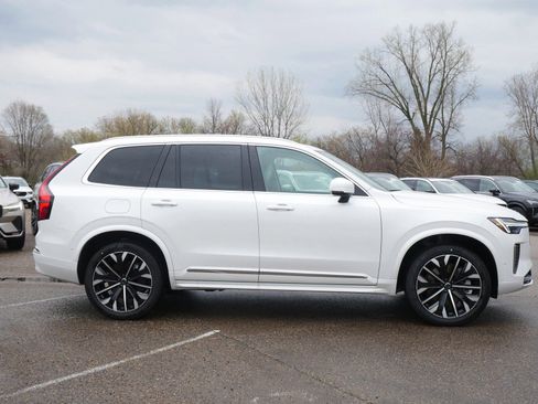New 2026 Volvo XC90 T8 Ultra AWD/4WD image 2