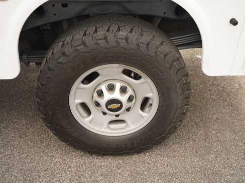 Used 2020 Chevrolet Silverado 2500 W/T w/ WT Convenience Package AWD/4WD image 36