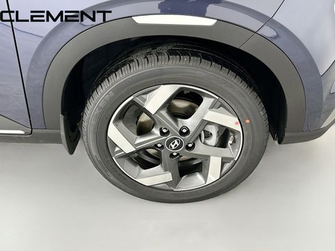 Certified 2026 Hyundai Venue SEL FWD image 36