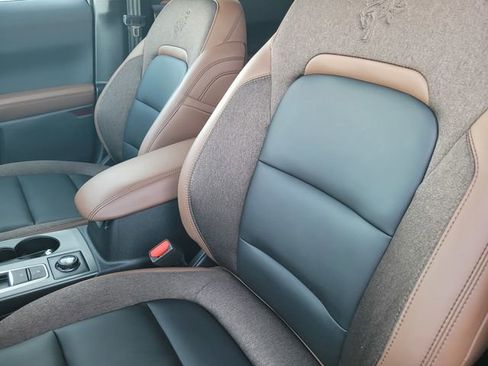 Certified 2025 Ford Bronco Sport Outer Banks w/ Outer Banks Tech Package+ image 11