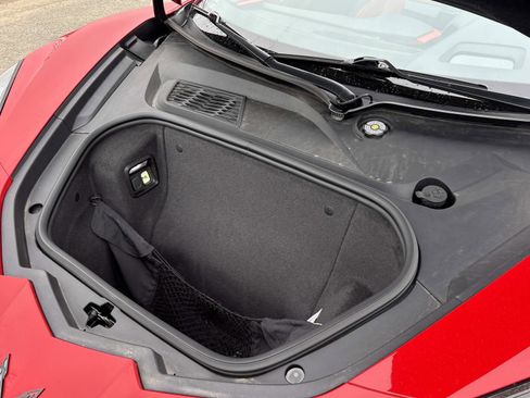 Used 2022 Chevrolet Corvette Stingray Preferred Cpe w/ Z51 Performance Package image 39