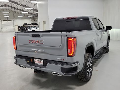Used 2025 GMC Sierra 1500 AT4 w/ AT4 Premium Package image 4